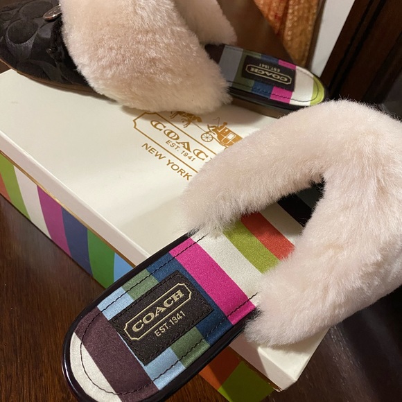 Ladies slippers - Picture 2 of 11